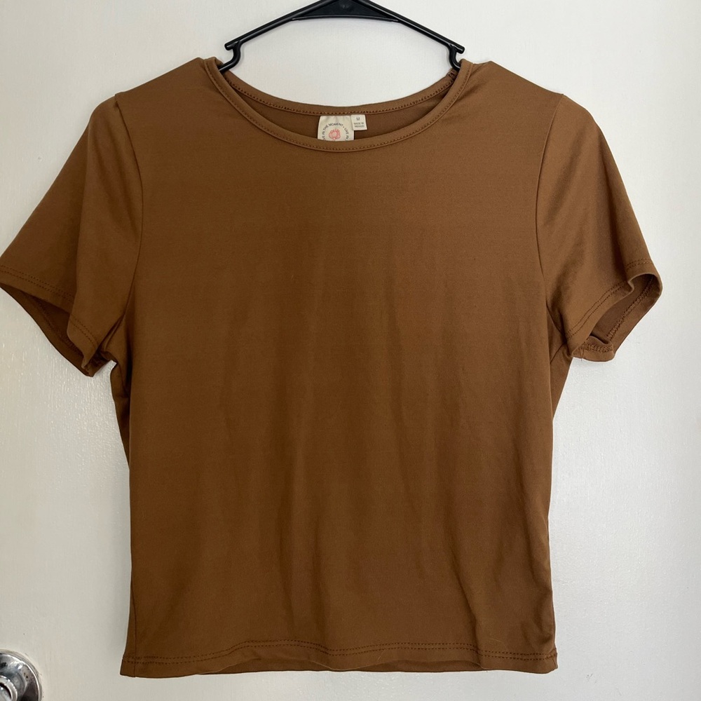 Cropped Brown Short Sleeve Women's Tee